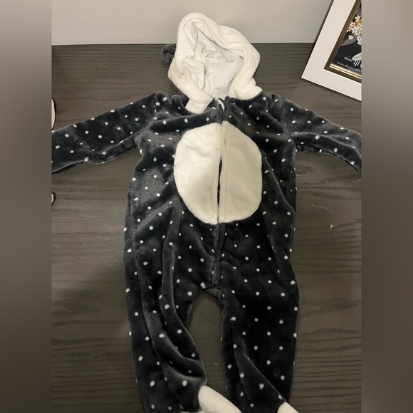 Super soft panda sleeper! - Picture 2 of 2